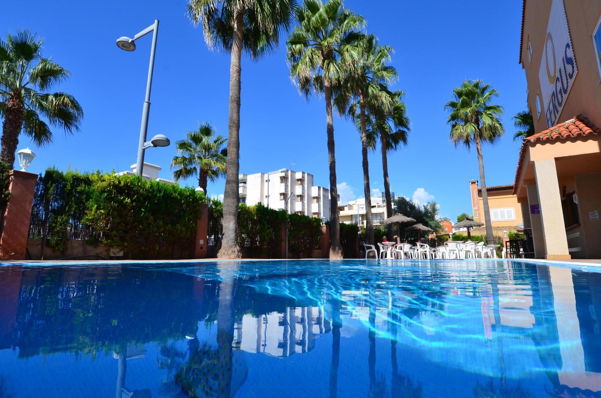 Tent Capi Playa Hotel